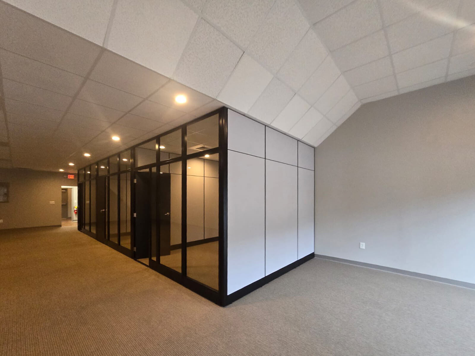 Modular office walls 492 2 Modular office walls 492 2